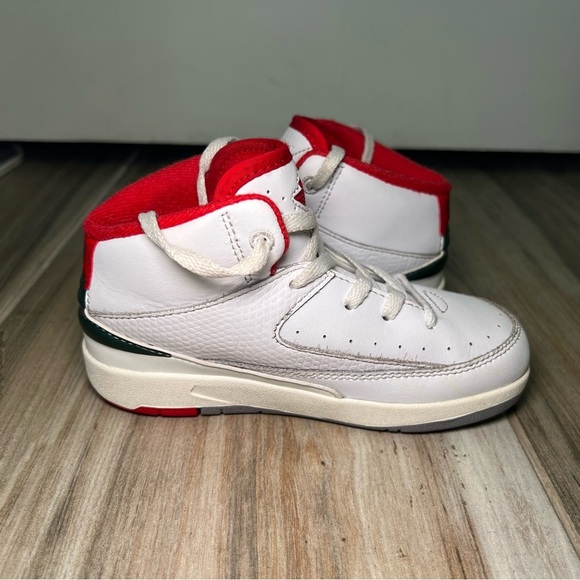 Nike AIR Jordan 2 Retro DQ8563-101 White Red Green Toddler Size 10C - Picture 10 of 10